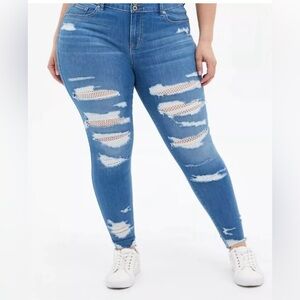 Torrid Light Blue Denim Distressed Ripped Jeggings Skinny Jeans Plus Size 16